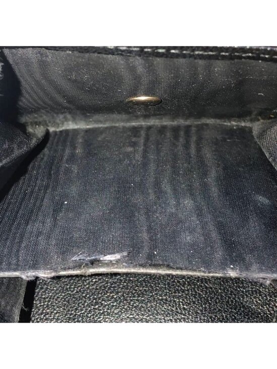 Chanel Trifold Wallet CC Logo Caviar Leather Black - Picture 7 of 16